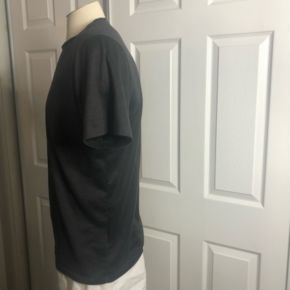 The North Face Flash Dry Dark Gray Black T Shirt M - Picture 2 of 7